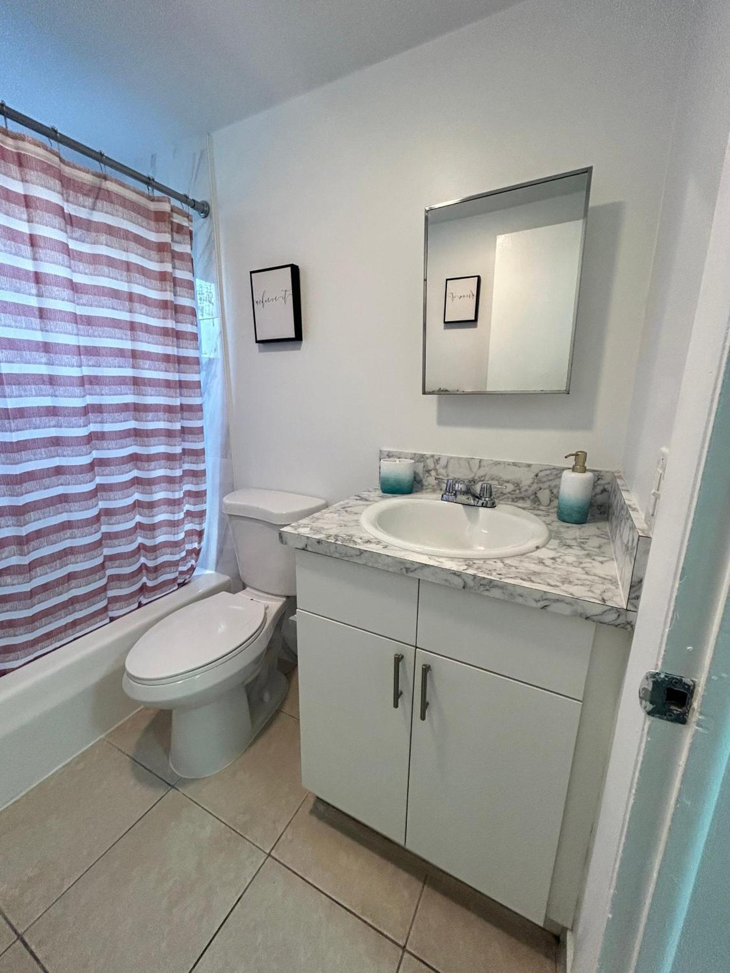 Apartment In Hollywood Close To Shops & Beach 110 Esterno foto