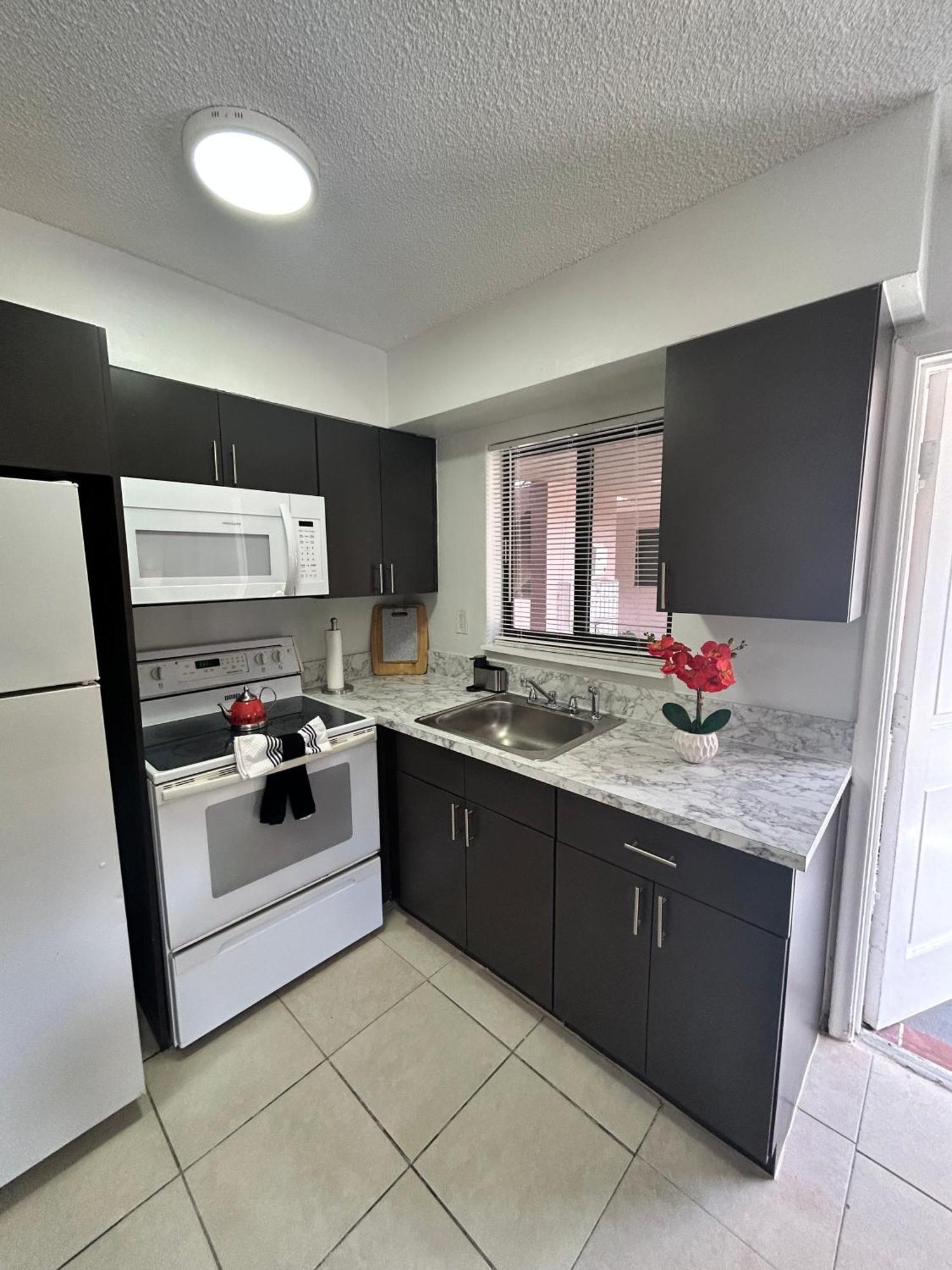 Apartment In Hollywood Close To Shops & Beach 110 Esterno foto